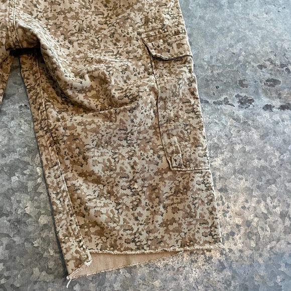 Levi's Camo Cargo Shorts 90s Y2K Cut Off Tan Brown White Tab Logo Mens 32 - Picture 13 of 13